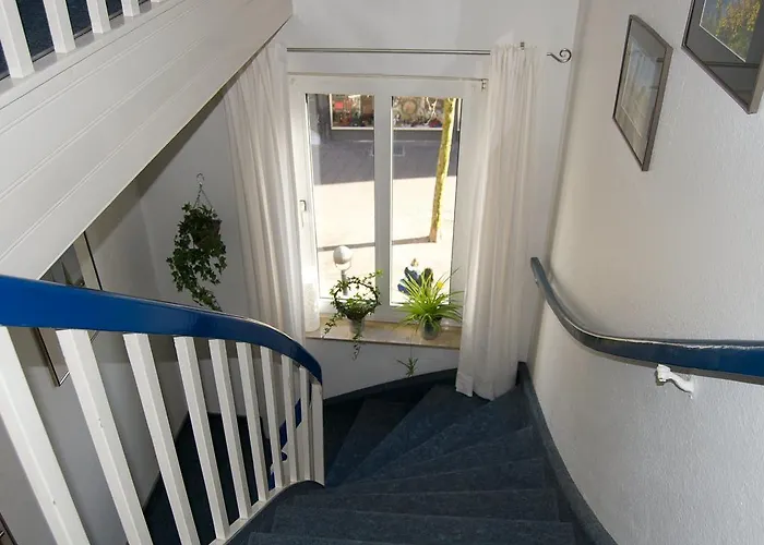 アム ヒルマンプラッツ Nr.1